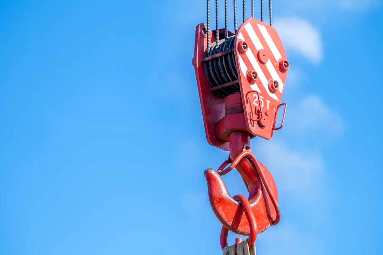 Toolbox Talk – Lifting Devices: Daily Safety Checks