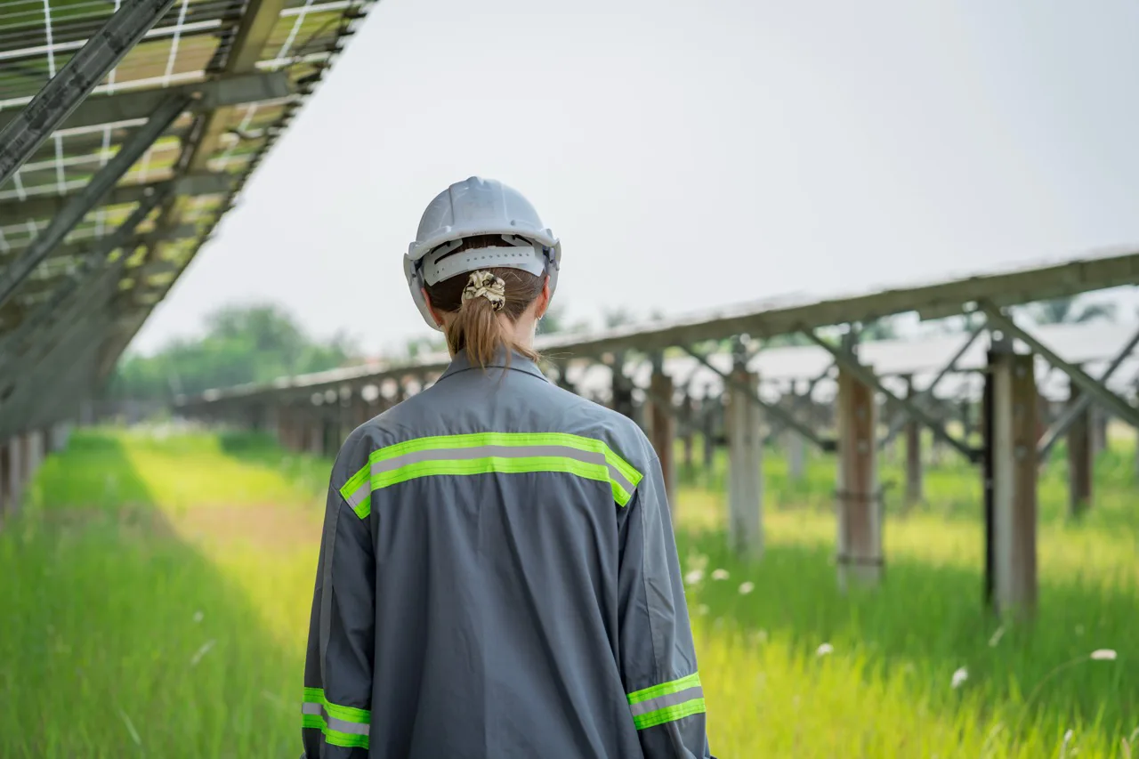 Toolbox Talk – Safety in Remote Solar Farms