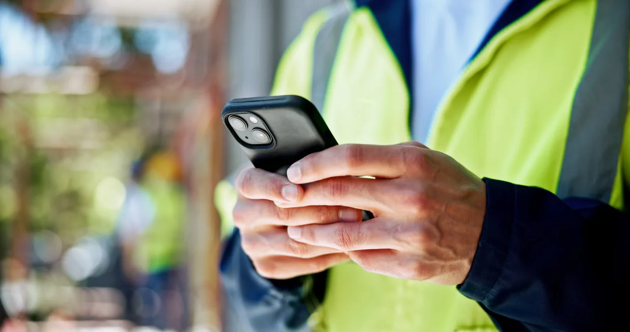 Toolbox Talk - Mobile Devices on Construction Sites